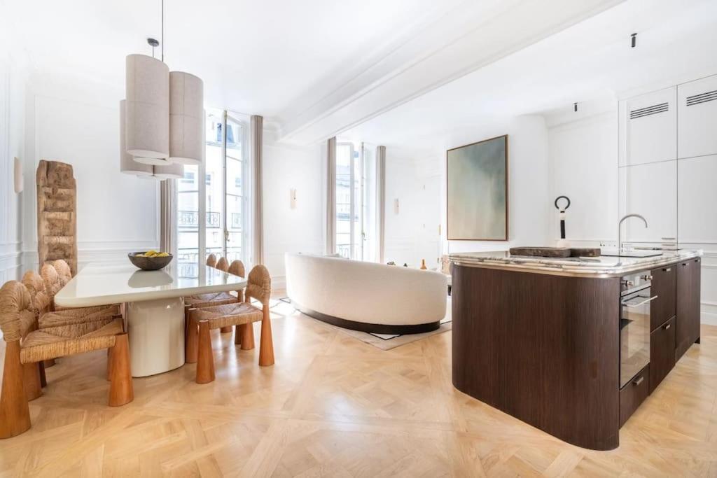 Appartement De Luxe Marais Париж Екстериор снимка